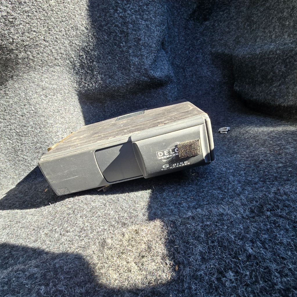 1999 Cadillac Eldorado Base - Photo 16