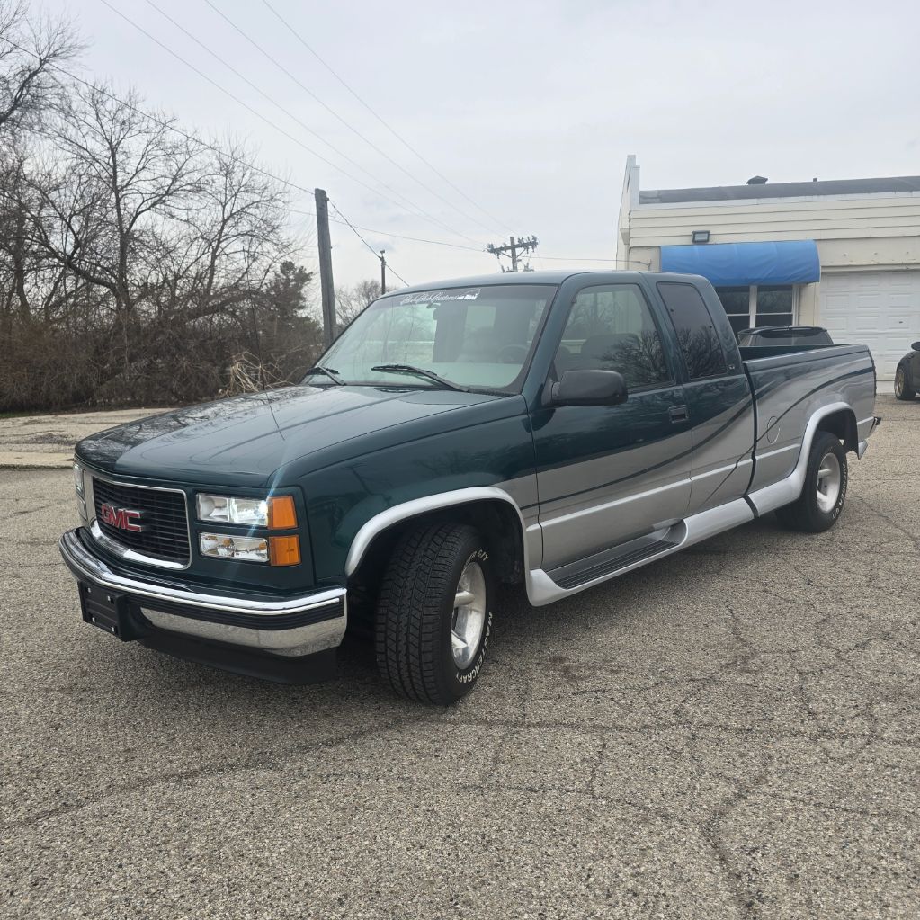 1998 GMC Sierra's photo