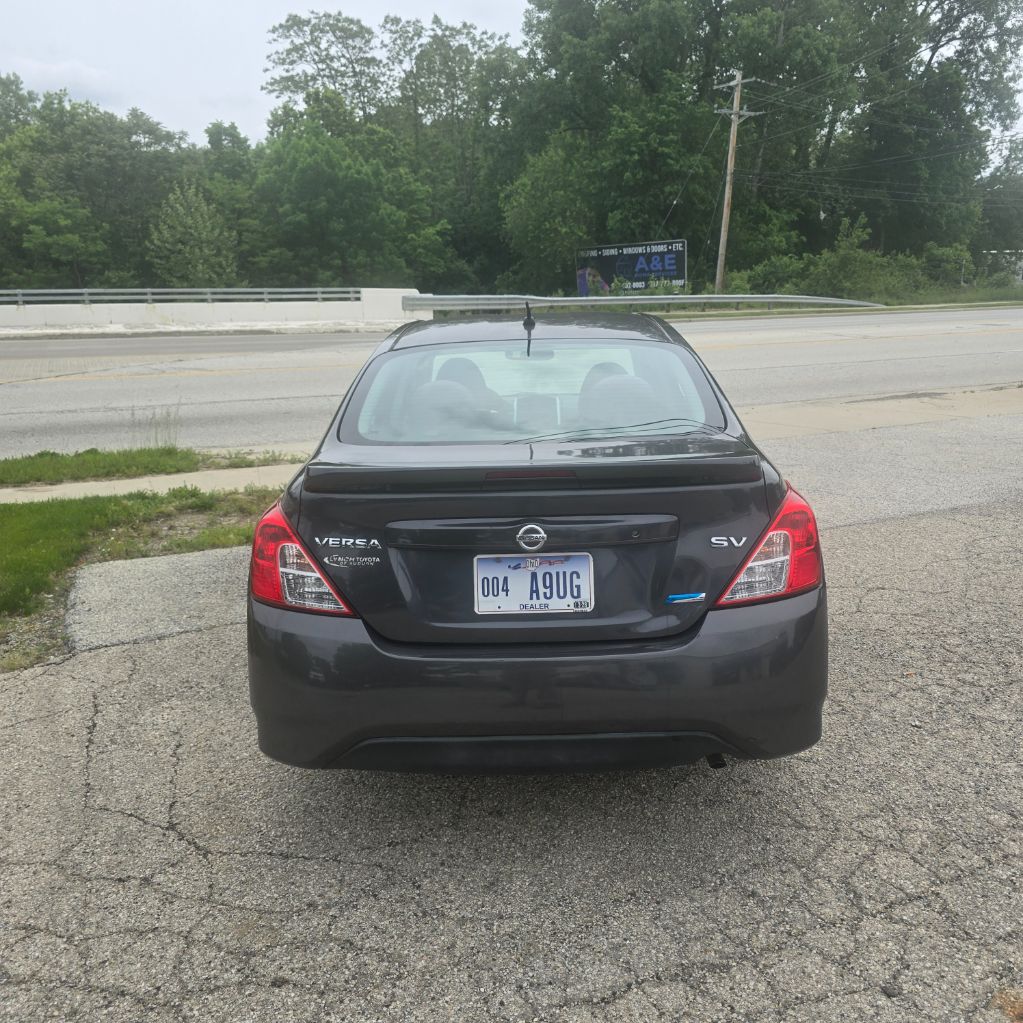 2015 Nissan Versa Sedan SV - Photo 6